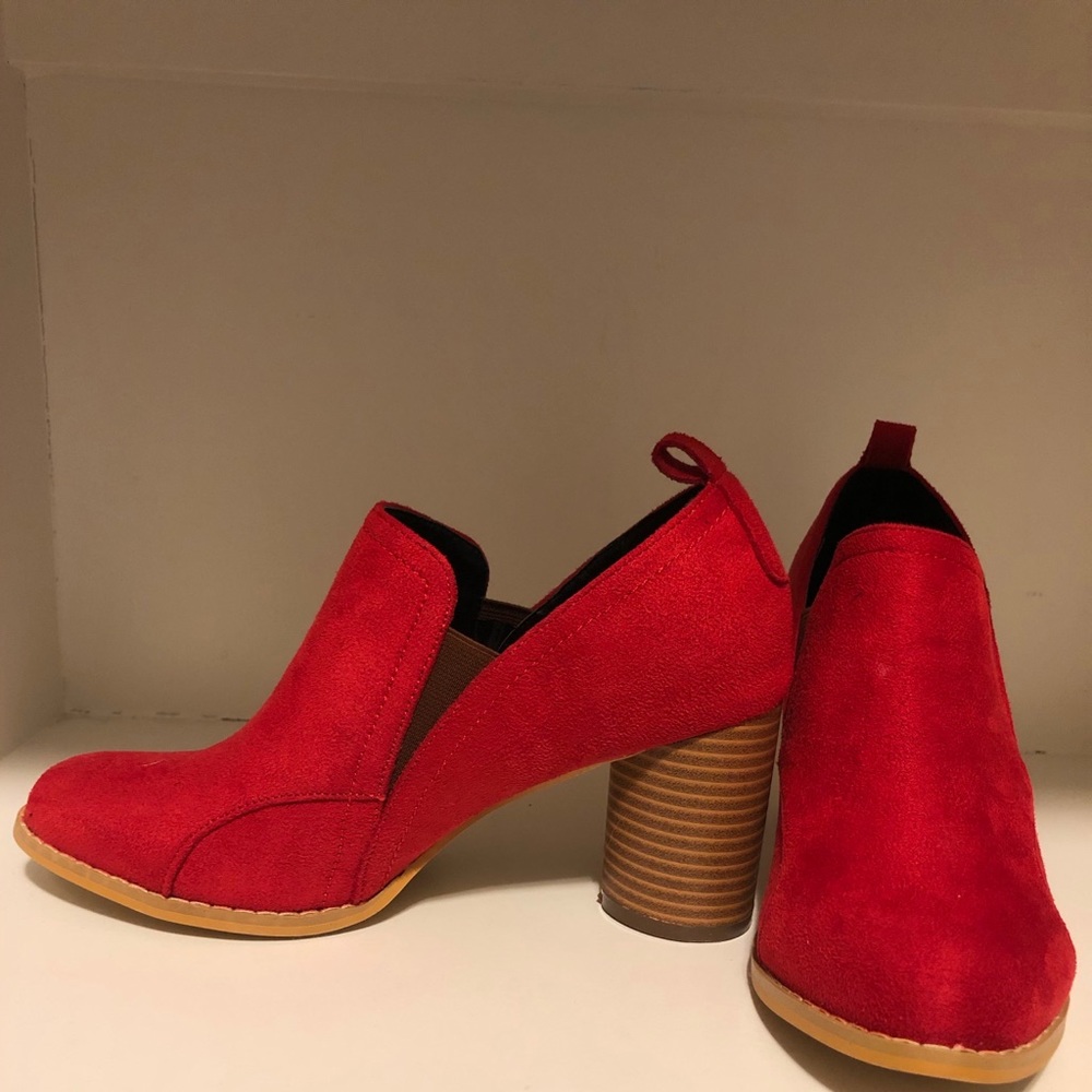 RED Shoes